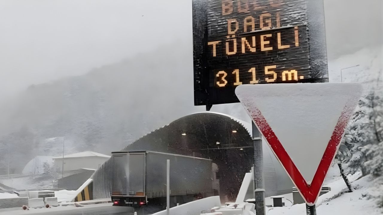 Kar ve Buzlanma Nedeniyle D-100 İstanbul Yönü Kapandı!