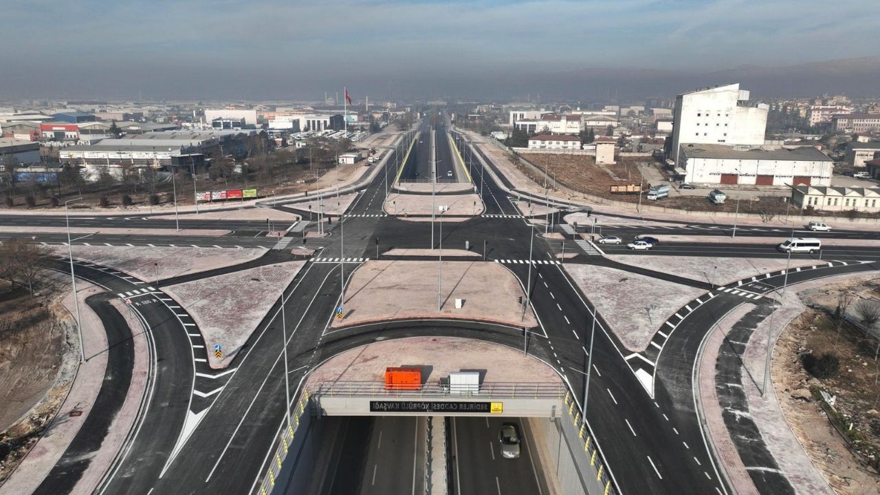Konya'da Adana Çevre Yolu'nda Şerit Daraltması