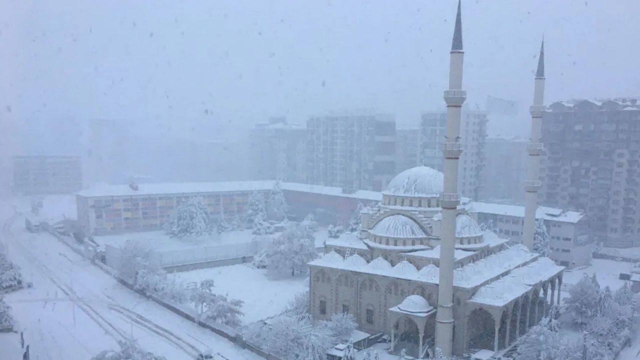 Konya İçin Kar Alarmı: Sıcaklıklar Düşüyor Yağış Geliyor